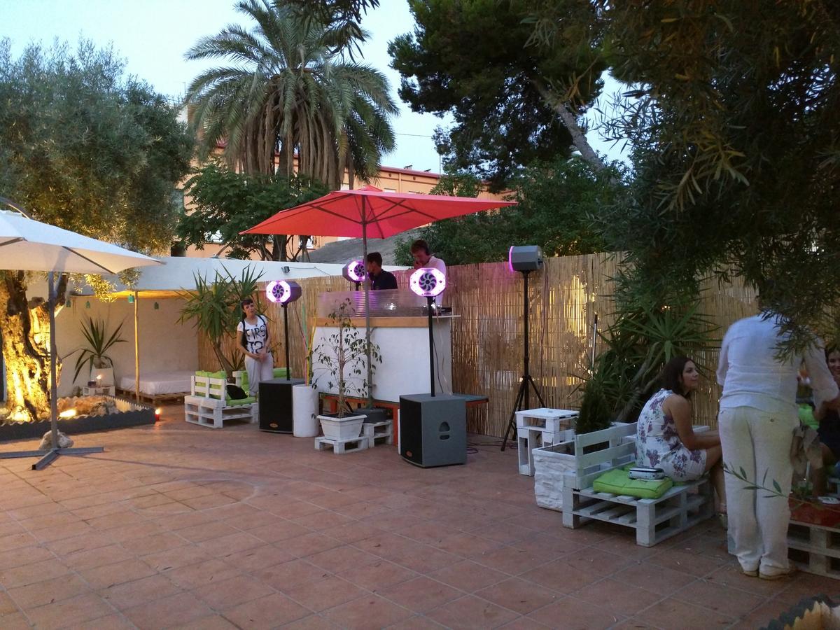Nwt Paradise Urban Hostel Alicante Exteriör bild