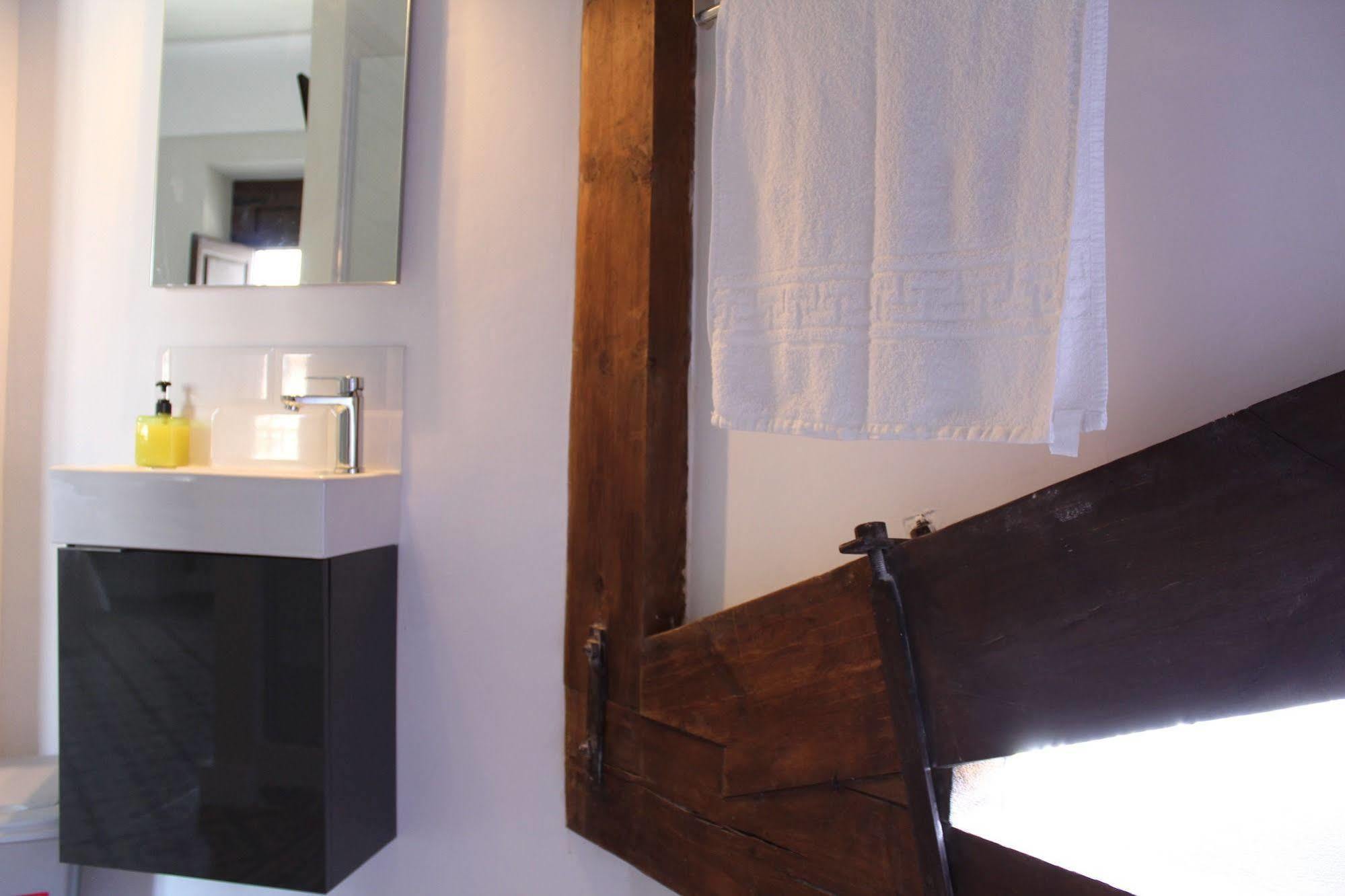 Nwt Paradise Urban Hostel Alicante Exteriör bild